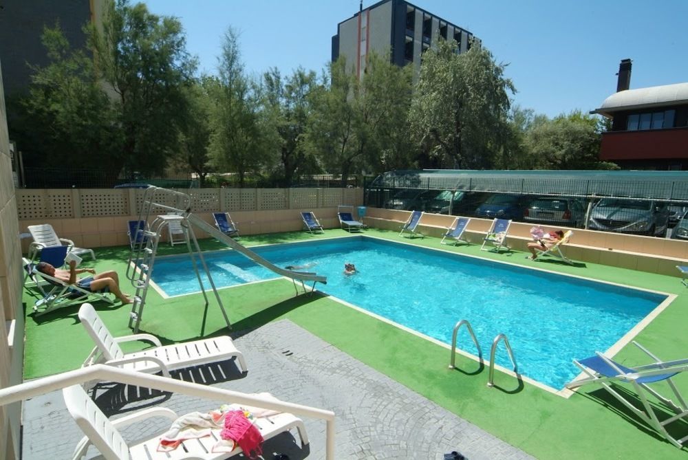 Hotel Nettuno Pesaro Exterior foto