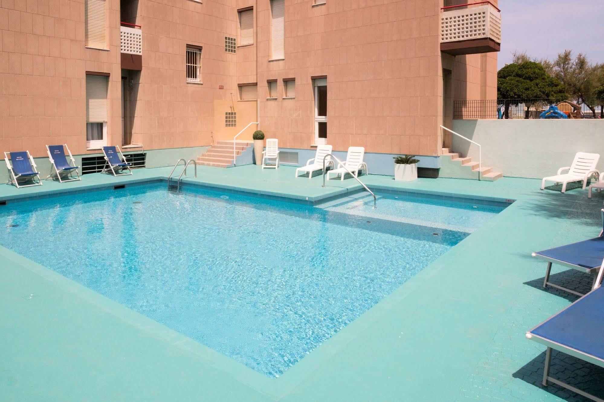 Hotel Nettuno Pesaro Exterior foto