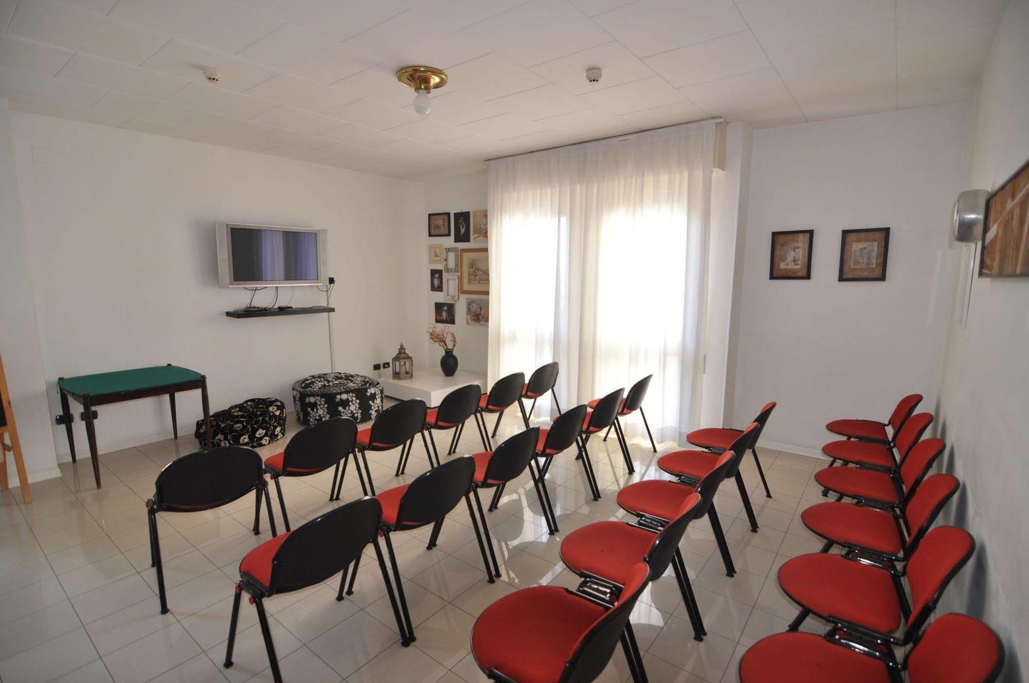 Hotel Nettuno Pesaro Exterior foto