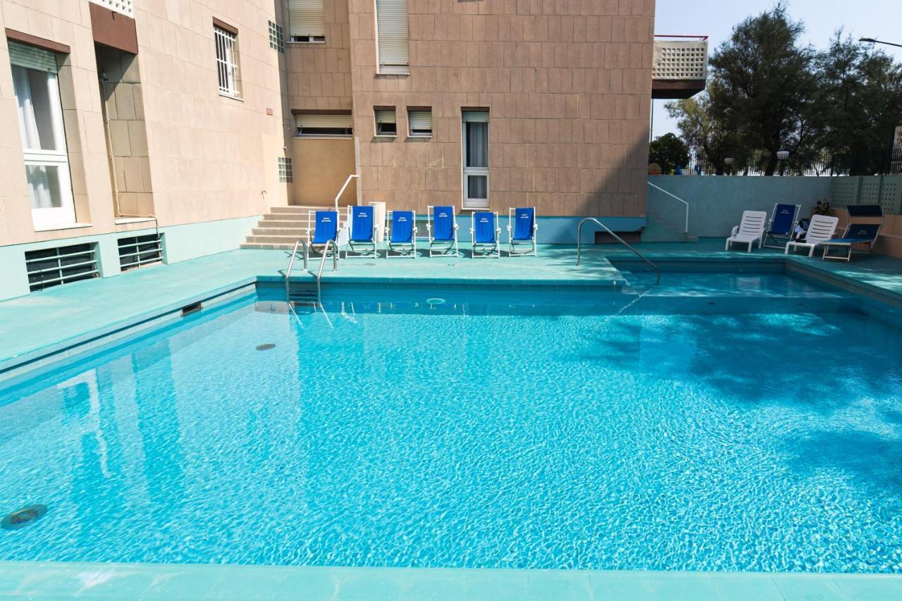 Hotel Nettuno Pesaro Exterior foto
